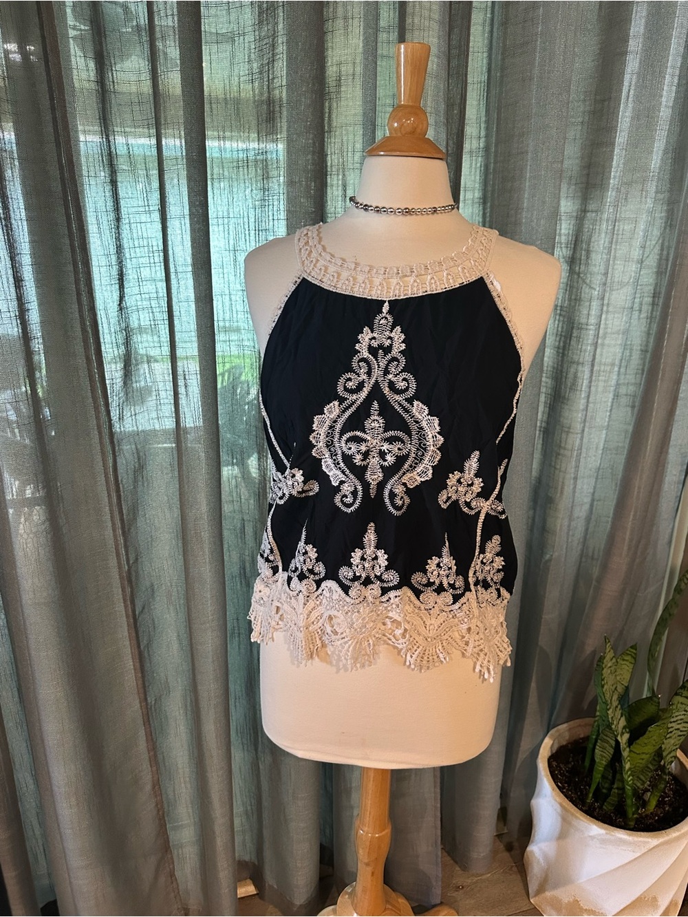 Ultra Pink Black Tank Top with Cream Lace Embroidery